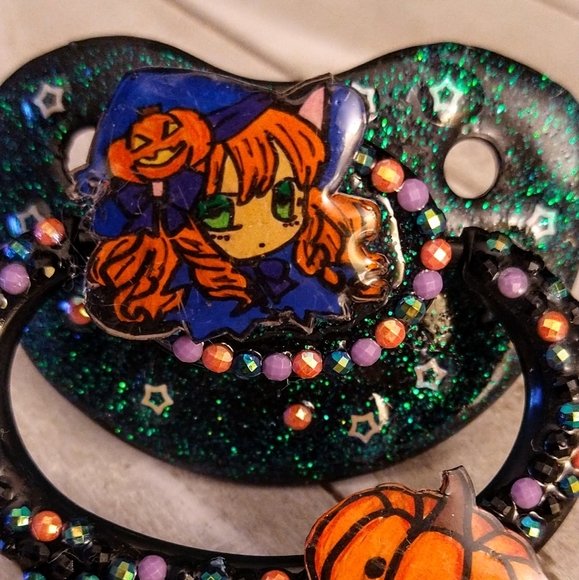 Adult Pacifier - Picture 3 of 3